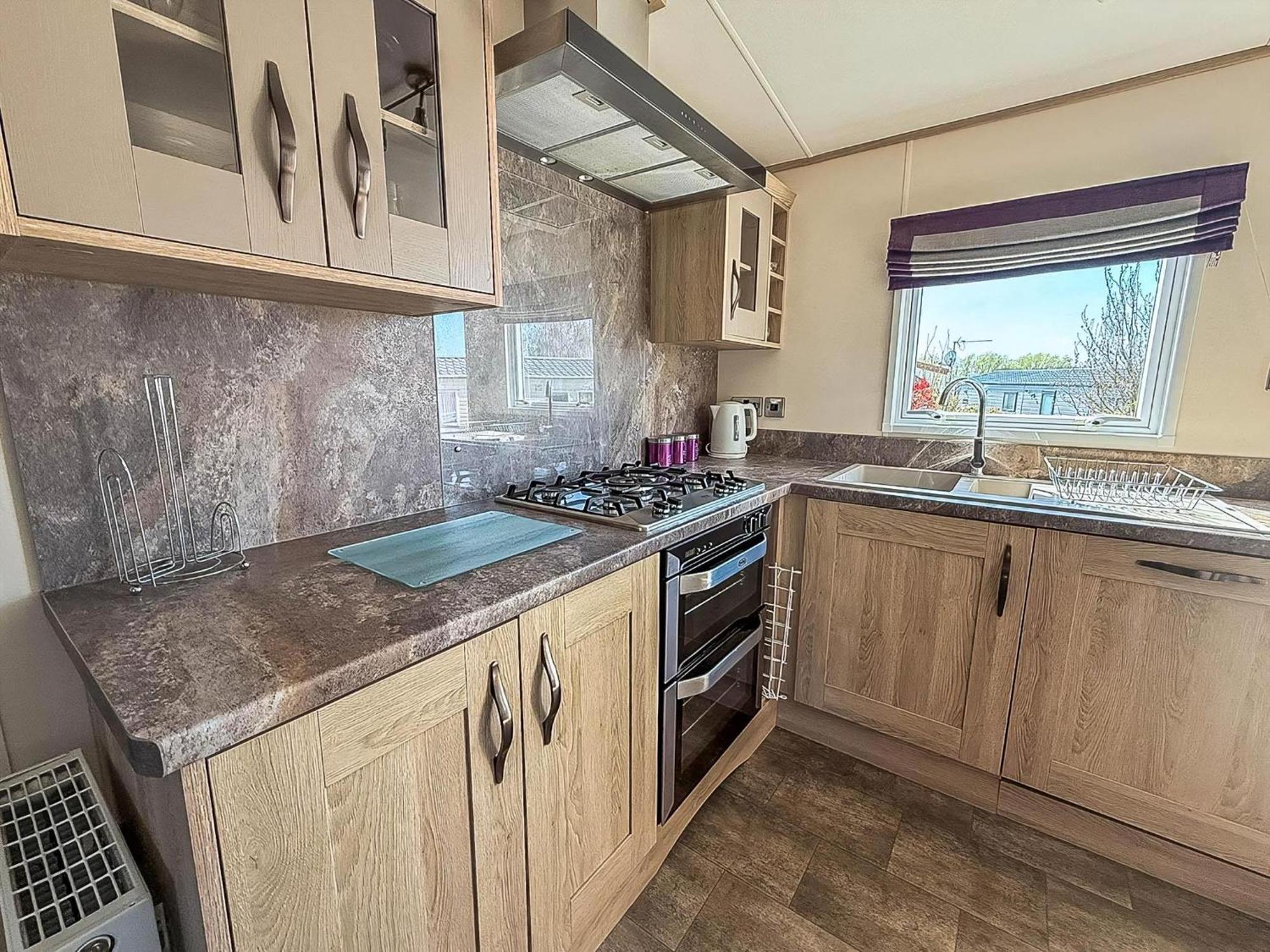 Beautiful Lodge At Manor Park In Hunstanton Ref 23018K المظهر الخارجي الصورة